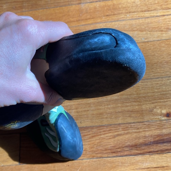 La Sportiva Futura Climbing Shoes *Like New* - Picture 5 of 6